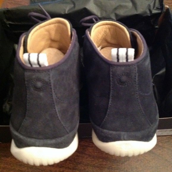 UGG Men's Cali Navy Suede Chukka Boots 12M - New in Box - Picture 4 of 8